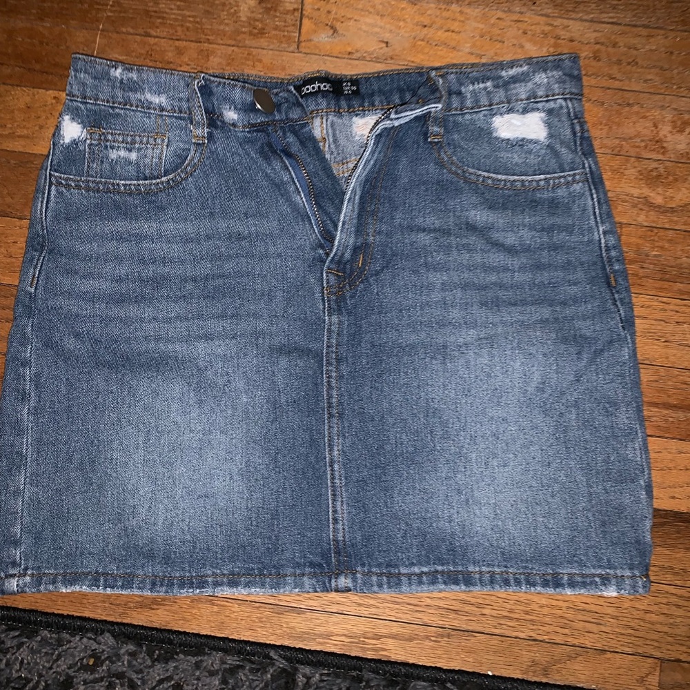 Boohoo mini skirt